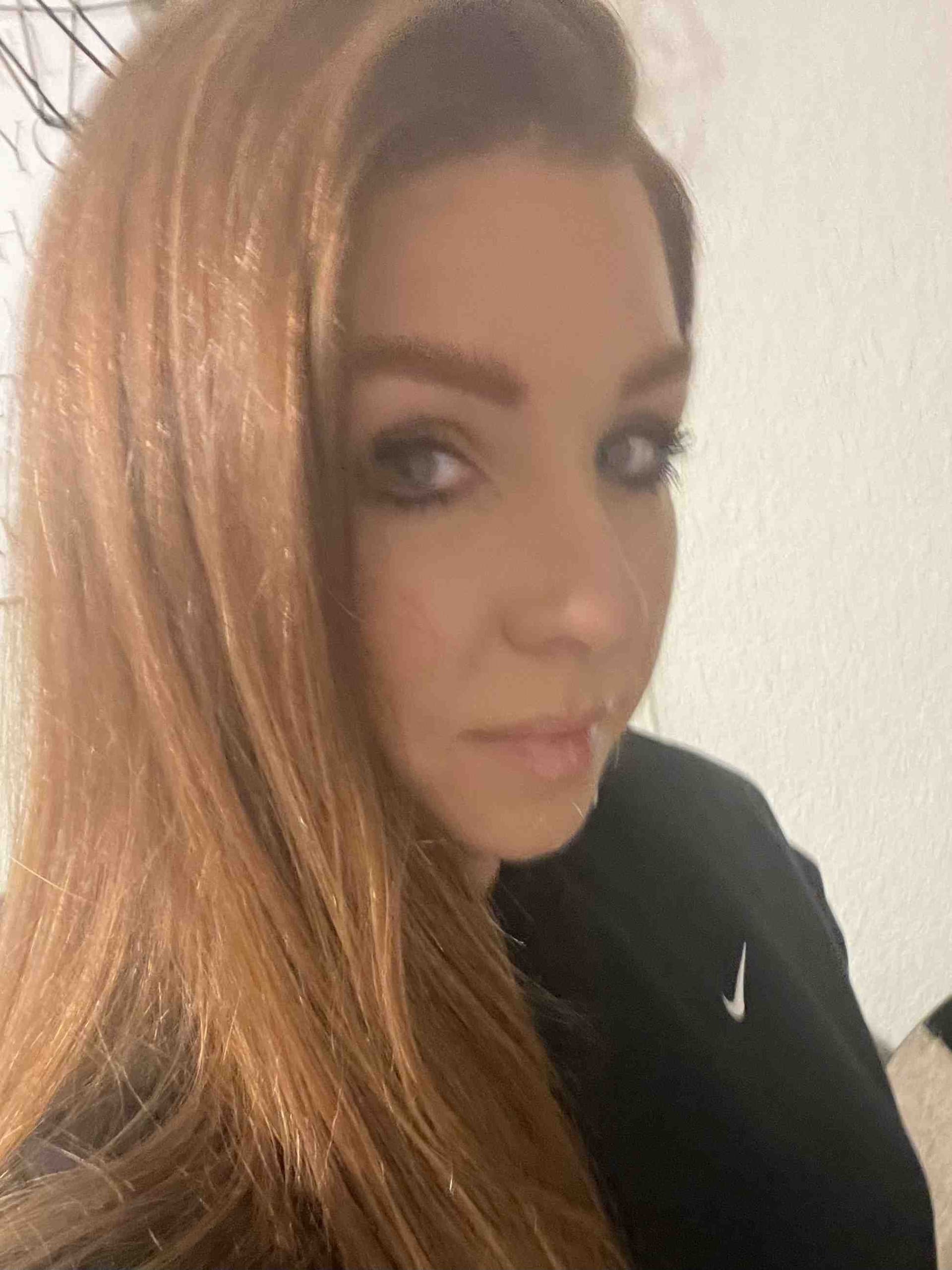 Courtney Plank (Courtney)