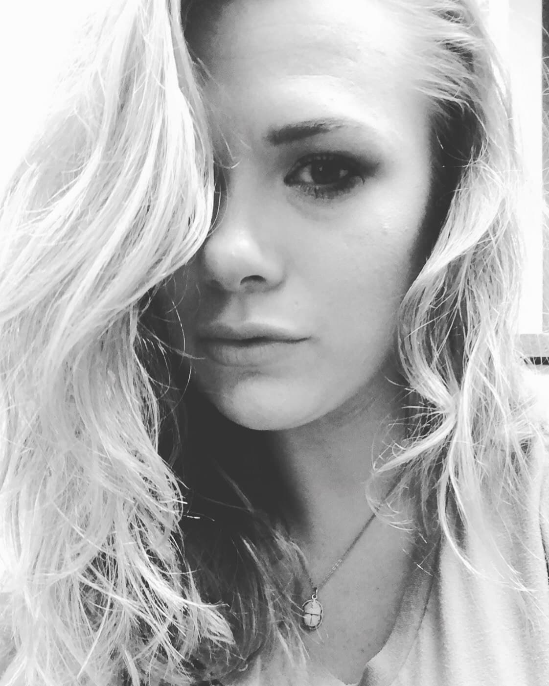 Rebecca Averell (Becks)